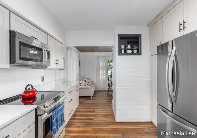 Photo 2 of Single family home for sale at 46514 Meadow Ln, Lawrence, MI 49064 | MLS# 65026042399 | Listing updated on 2026-08-26