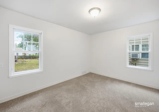 Photo 3 of Single family home for sale at 958 Ada Ave, Muskegon, MI 49442 | MLS# 65026042400 | Listing updated on 2026-09-16