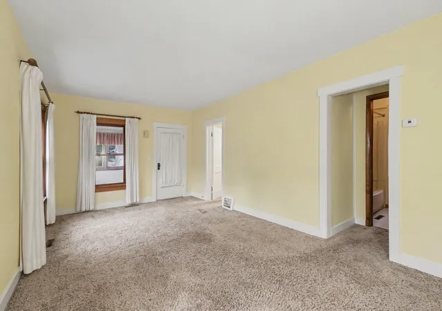 Photo 3 of Single family home for sale at 3636 Adams St, Kalamazoo, MI 49008 | MLS# 66026042404 | Listing updated on 2026-09-17