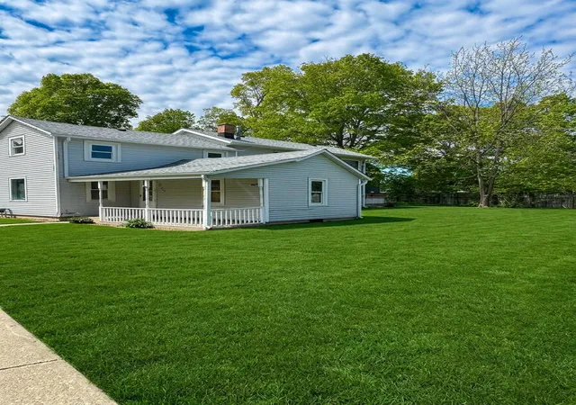 4th image of 327 N Robinson St, Schoolcraft, MI 49087 | MLS# 66026042403