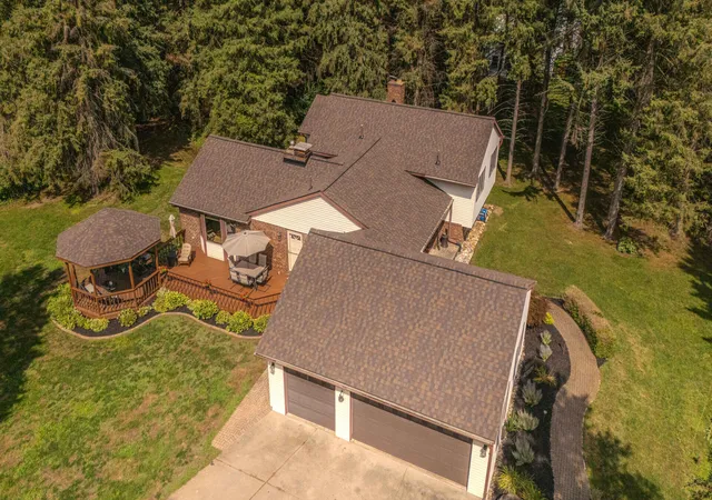 Photo 1 of Single family home for sale at 12575 Green Tree Trl, South Lyon, MI 48178 | MLS# 81026042414 | Listing updated on 2026-10-19