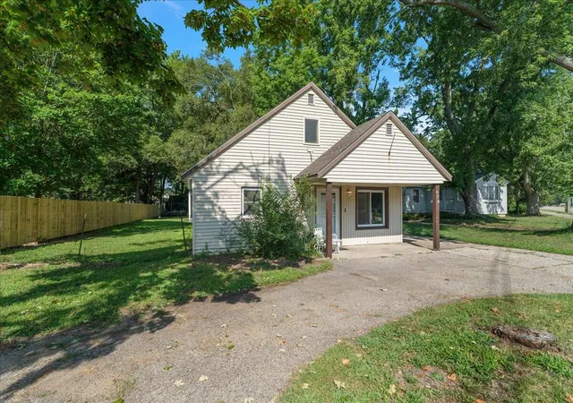 2nd image of 678 Butternut Dr, Holland, MI 49424 | MLS# 71026042424