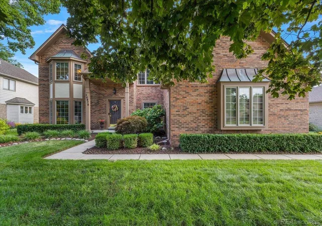 Photo 2 of Single family home for sale at 14978 Cadillac Dr, Shelby Township, MI 48315 | MLS# 58050218399 | Listing updated on 2026-08-13