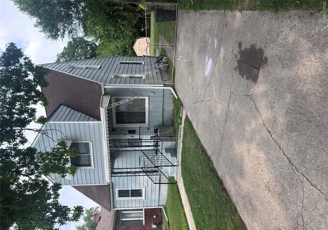 Photo 2 of Single family home for sale at 5984 Robindale Ave, Dearborn Heights, MI 48127 | MLS# 20261064286 | Listing updated on 2026-09-18