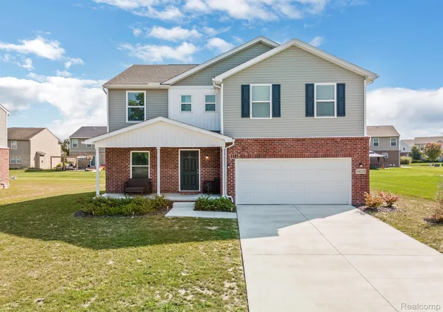 Photo 2 of Single family home for sale at 10219 Is Lake Dr, Taylor, MI 48180 | MLS# 20261064296 | Listing updated on 2026-08-13