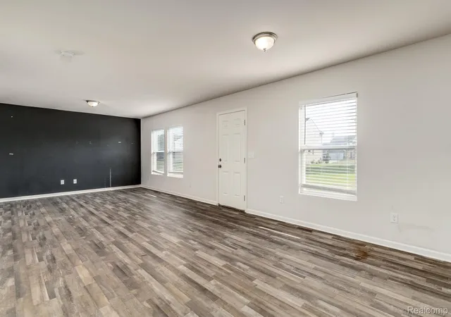Photo 4 of Single family home for sale at 10219 Is Lake Dr, Taylor, MI 48180 | MLS# 20261064296 | Listing updated on 2026-08-13