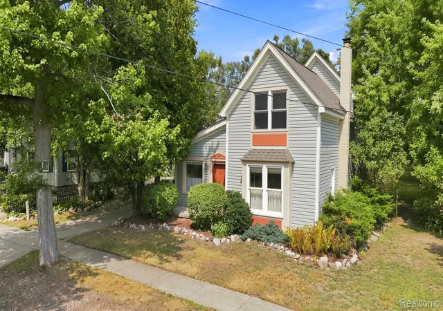 1st image of 79 Dennison St, Oxford, MI 48371 | MLS# 20261064304