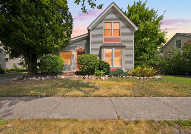 2nd image of 79 Dennison St, Oxford, MI 48371 | MLS# 20261064304
