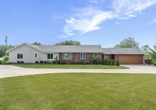 1st image of 9390 S Lake Leelanau Dr, Traverse City, MI 49684 | MLS# 78080072294