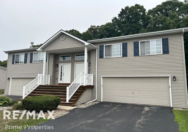 Photo 1 of Condo for sale at 1014 Timber Ridge Ct, Grand Blanc, MI 48439 | MLS# 5050218413 | Listing updated on 2026-08-13