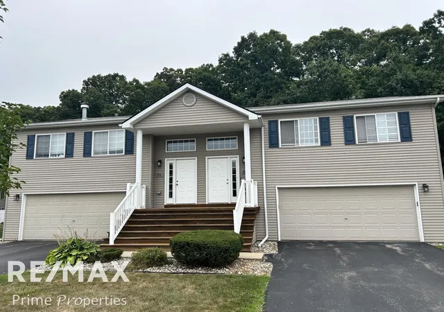 Photo 2 of Condo for sale at 1014 Timber Ridge Ct, Grand Blanc, MI 48439 | MLS# 5050218413 | Listing updated on 2026-08-13