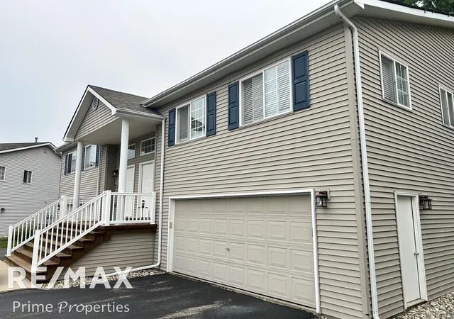 Photo 3 of Condo for sale at 1014 Timber Ridge Ct, Grand Blanc, MI 48439 | MLS# 5050218413 | Listing updated on 2026-08-13