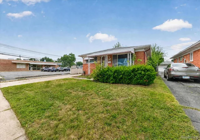 4th image of 8847 Woodbine, Redford, MI 48239 | MLS# 20261064314