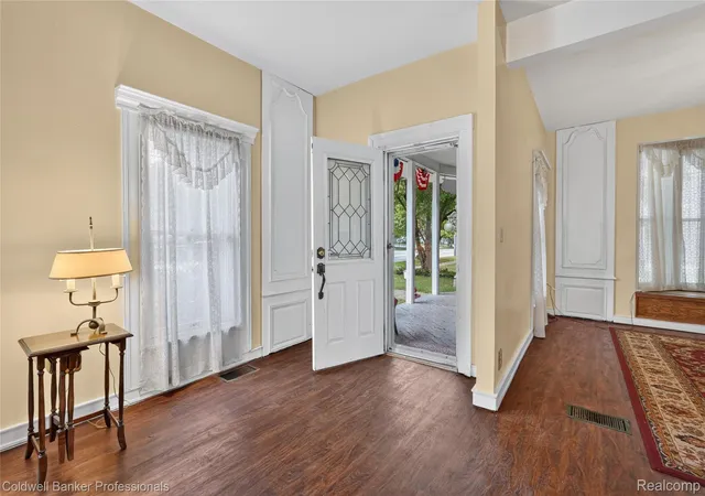 Photo 4 of Single family home for sale at 108 College St S, Holly, MI 48442 | MLS# 20261064316 | Listing updated on 2026-09-24