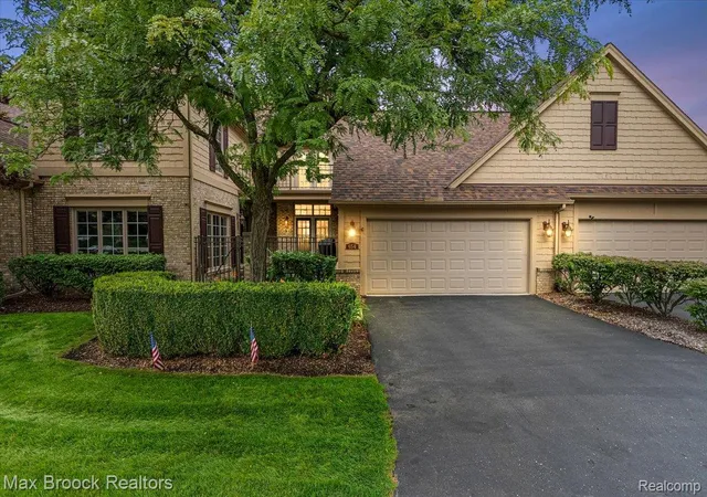 Photo 1 of Condo for sale at 654 Deauville Ln, Bloomfield Hills, MI 48304 | MLS# 20261064318 | Listing updated on 2026-09-01