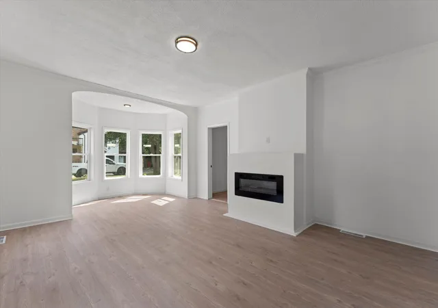 Photo 3 of Single family home for sale at 1118 Colfax Ave, Benton Harbor, MI 49022 | MLS# 69026042484 | Listing updated on 2026-08-26