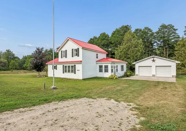 Photo 3 of Single family home for sale at 6667 N 126th Avenue, Hart, MI 49420 | MLS# 71026042472 | Listing updated on 2026-09-02
