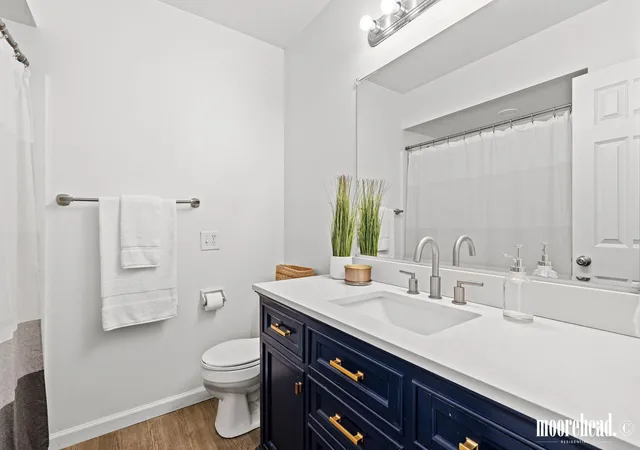 Photo 4 of Single family home for sale at 1860 Boston St SE, Grand Rapids, MI 49506 | MLS# 65026042473 | Listing updated on 2026-09-09