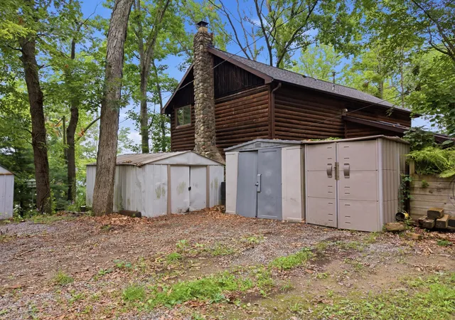 Photo 3 of Single family home for sale at 3009 Idle Hills Rd, Brooklyn, MI 49230 | MLS# 81026042479 | Listing updated on 2026-08-25