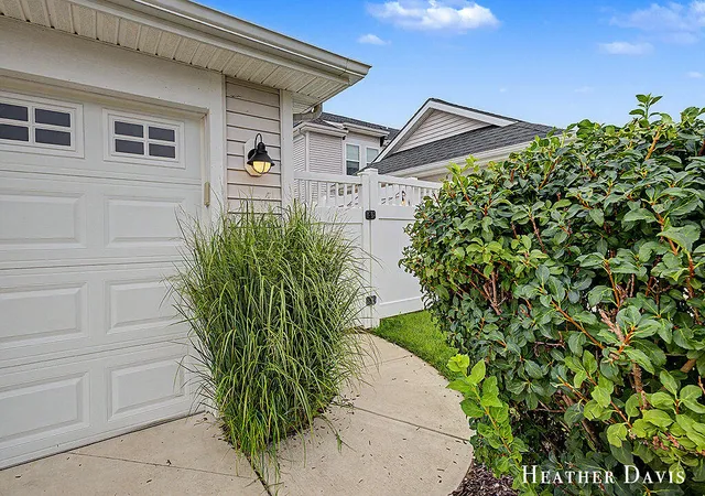 4th image of 6955 Myers Lake Ave Ne, Rockford, MI 49341 | MLS# 71026042478