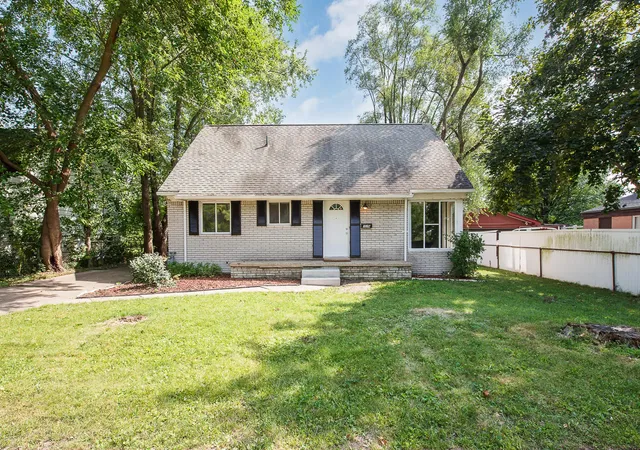 Photo 1 of Single family home for sale at 729 Cayuga St, Ypsilanti, MI 48198 | MLS# 81026042457 | Listing updated on 2026-09-16