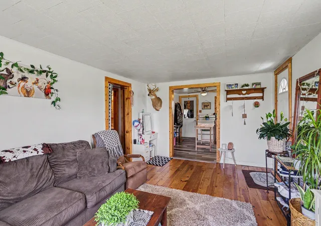 5th image of 530 Crump St, Linwood, MI 48634 | MLS# 61050218427