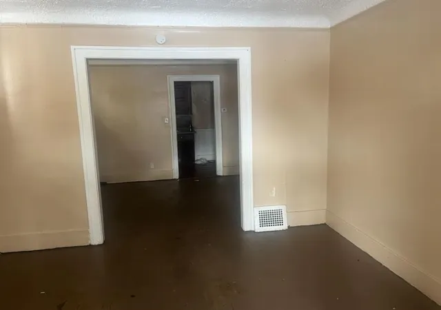 Listing Photo 4 - Condo for sale in building located at 2340 W Grand St, Detroit, MI 48219