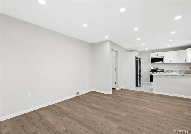 Photo 3 of Single family home for sale at 15100 Hubbell St, Detroit, MI 48227 | MLS# 20261064334 | Listing updated on 2026-08-27