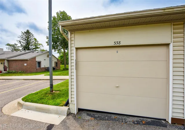 Photo 1 of Sale Pending at 338 Spring Brooke Dr, Brighton, MI 48116 | MLS# 20261064336 | Listing updated on 2026-08-17