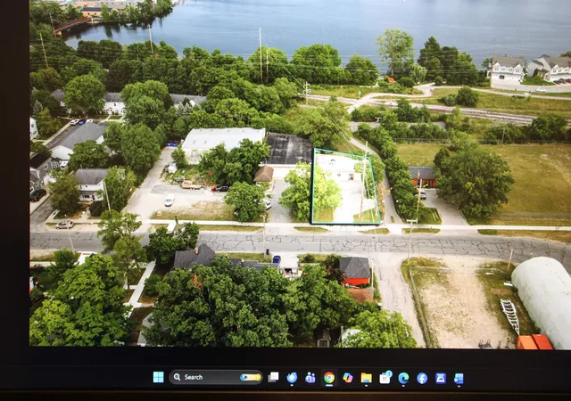Photo 2 of Multi family home for sale at 811 Lake Ave, Traverse City, MI 49684 | MLS# 78080072310 | Listing updated on 2026-10-07