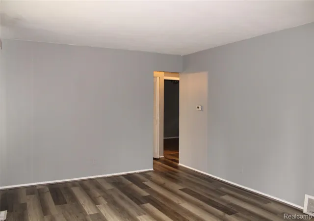 Photo 4 of Single family home for sale at 2080 Flamingo Dr, Mount Morris, MI 48458 | MLS# 20261064342 | Listing updated on 2026-09-14