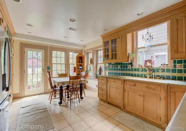 Photo 2 of Single family home for sale at 23 Hanover Rd, Pleasant Ridge, MI 48069 | MLS# 20261064344 | Listing updated on 2026-09-05