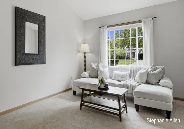 5th image of 663 Ridgefield Dr, Coopersville, MI 49404 | MLS# 65026042496