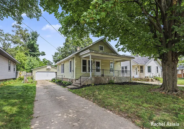 1st image of 143 Murray St Se, Grand Rapids, MI 49548 | MLS# 65026042500