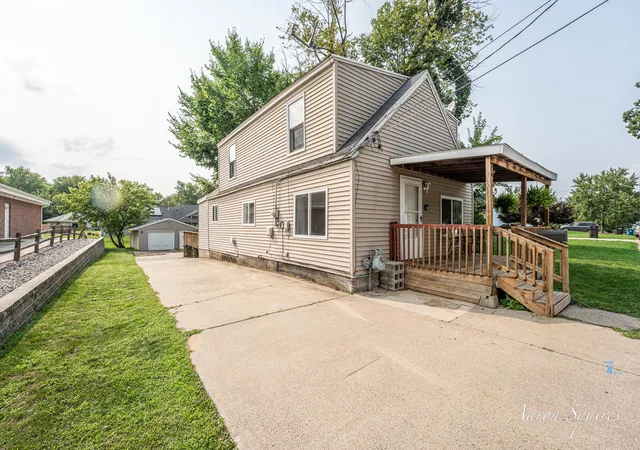2nd image of 2163 Galewood Ave Sw, Wyoming, MI 49509 | MLS# 65026042506