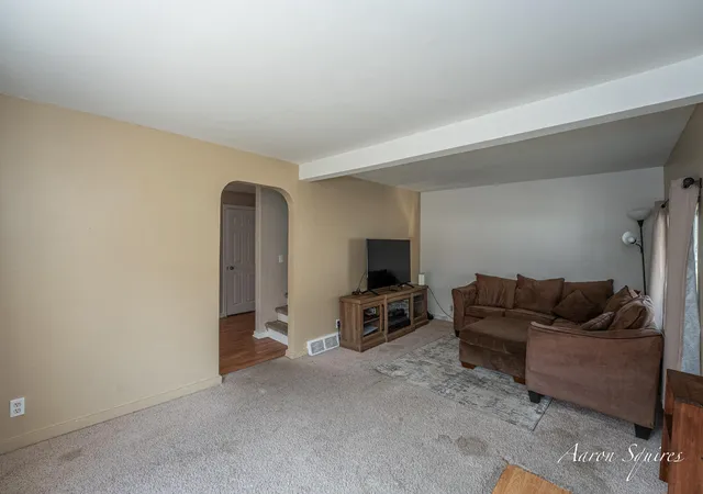 5th image of 2163 Galewood Ave Sw, Wyoming, MI 49509 | MLS# 65026042506