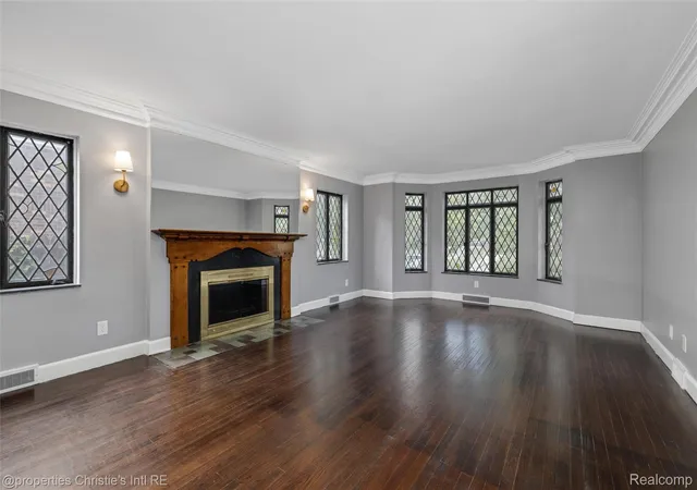 Photo 3 of Single family home for sale at 18944 Warrington Dr, Detroit City Wayne, MI 48221 | MLS# 20261064348 | Listing updated on 2026-08-31