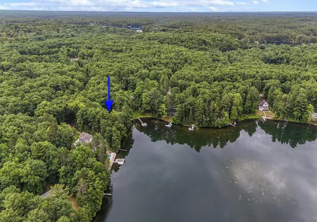 Photo 2 of Single family home for sale at 21 High Lake Rd, Traverse City, MI 49696 | MLS# 78080072299 | Listing updated on 2026-08-31