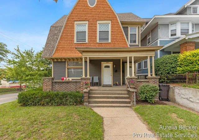 Photo 3 of Multi family home for sale at 745 Prospect Ave Se, Grand Rapids, MI 49503 | MLS# 65026042512 | Listing updated on 2026-10-08