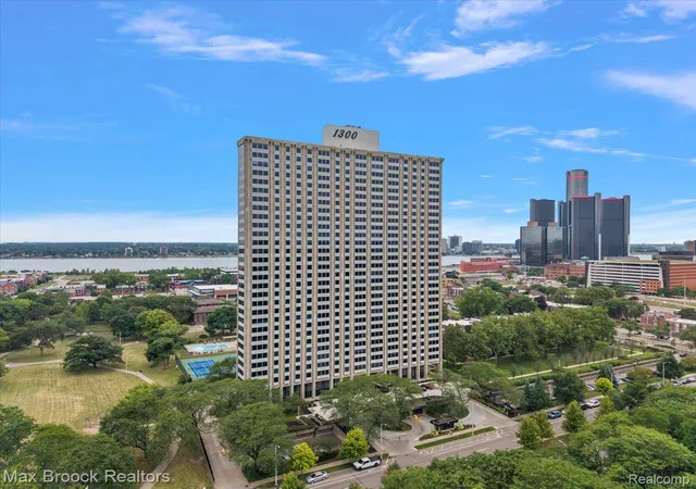 Photo 1 of Condo for sale at 1300 E Lafayette St #1509, Detroit, MI 48207 | MLS# 20261064361 | Listing updated on 2026-09-17