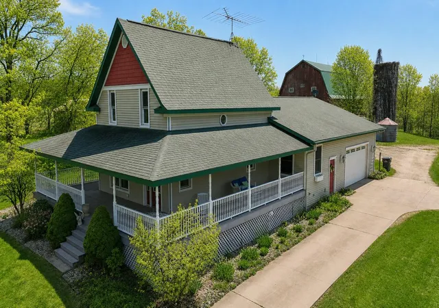 Photo 3 of Single family home for sale at 11481 Cressey Rd, Plainwell, MI 49080 | MLS# 66026042531 | Listing updated on 2026-09-01