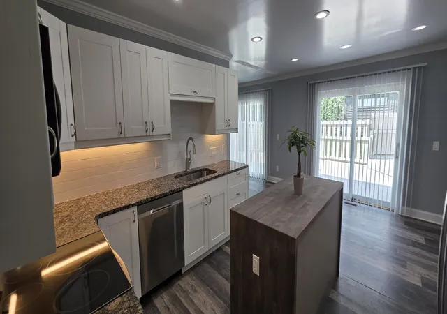 Photo 4 of Single family home for sale at 5310 Hauser Way, West Bloomfield, MI 48323 | MLS# 81026042521 | Listing updated on 2026-08-25