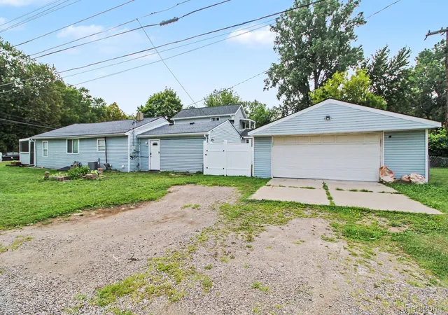 2nd image of 4512 Treadwell St, Wayne, MI 48184 | MLS# 20261064365
