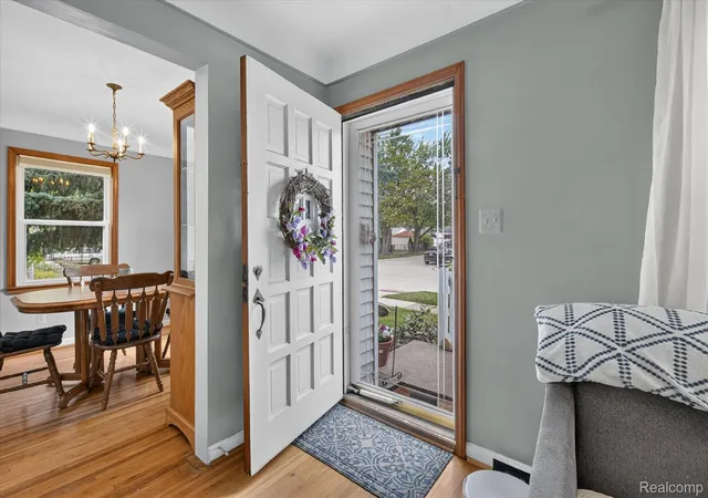 Photo 3 of Single family home for sale at 1693 Riverbank St, Lincoln Park, MI 48146 | MLS# 20261064367 | Listing updated on 2026-09-17