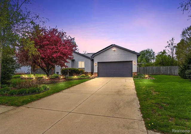 Photo 1 of Single family home for sale at 4713 Desert Brg Ct, Highland, MI 48356 | MLS# 20261064379 | Listing updated on 2026-08-19