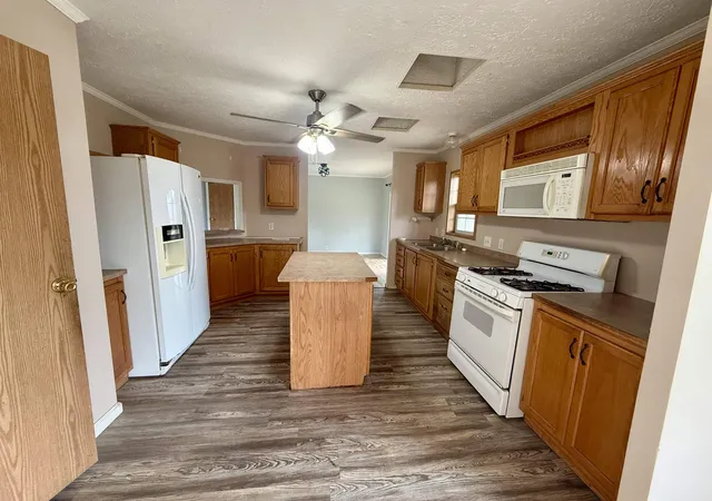 4th image of 5202 Kellie St, Mesick, MI 49668 | MLS# 78080072315