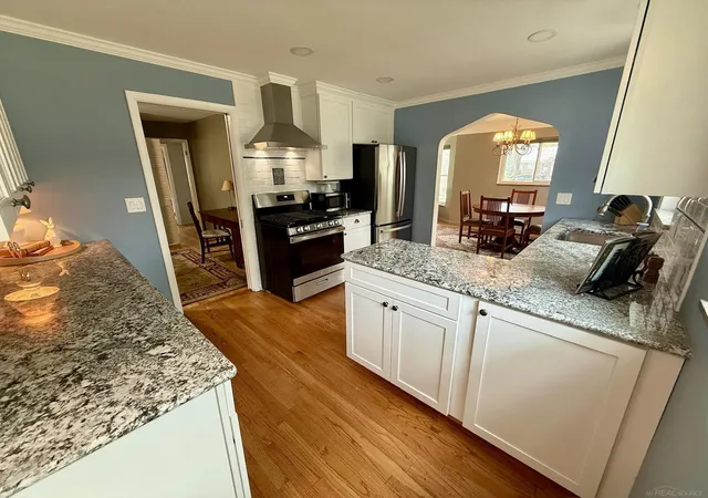 Photo 3 of Single family home for sale at 31180 E Rutland Dr, Beverly Hills, MI 48025 | MLS# 58050218436 | Listing updated on 2026-09-03