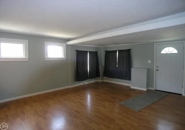 4th image of 25151 Dodge St, Roseville, MI 48066 | MLS# 58050218437
