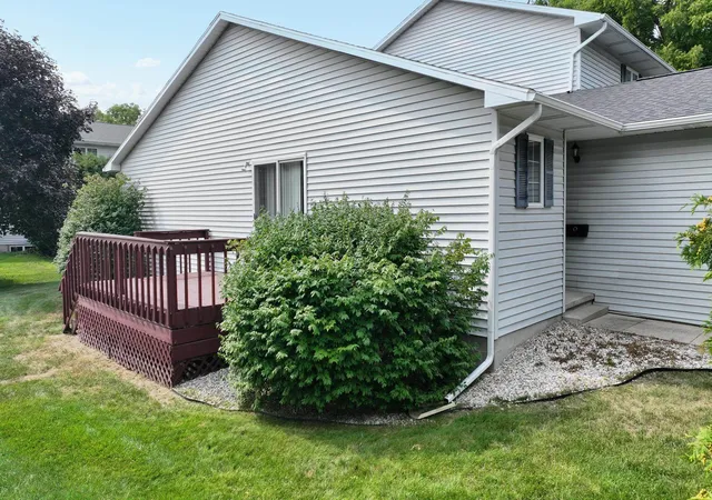 3rd image of 906 S Crapo, Mount Pleasant, MI 48858 | MLS# 79080072312