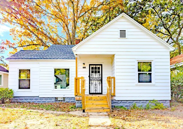 Photo 1 of Single family home for sale at 2525 Reynolds St, Muskegon, MI 49444 | MLS# 71026042547 | Listing updated on 2026-08-13
